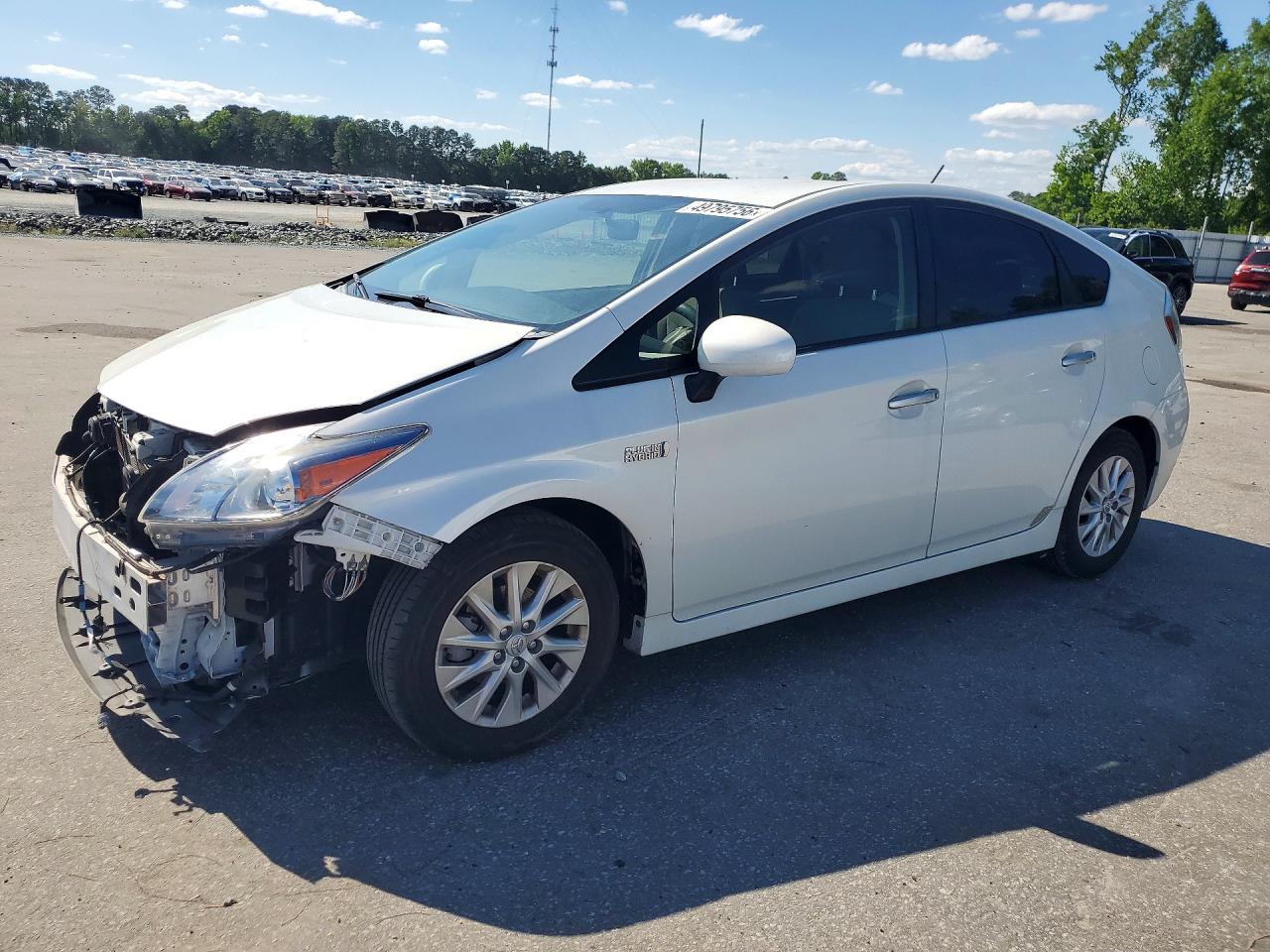 2014 TOYOTA PRIUS