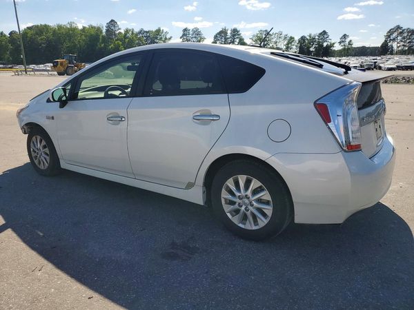 2014 TOYOTA PRIUS