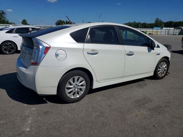 2014 TOYOTA PRIUS