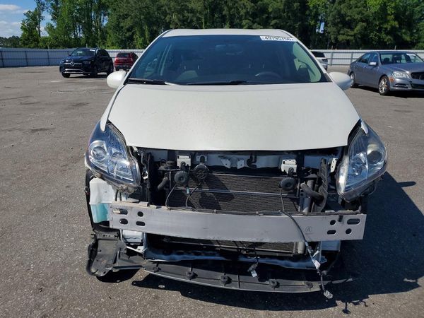 2014 TOYOTA PRIUS