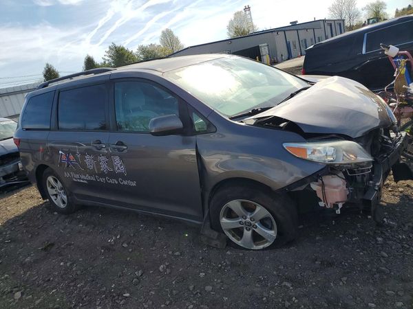 2020 TOYOTA SIENNA