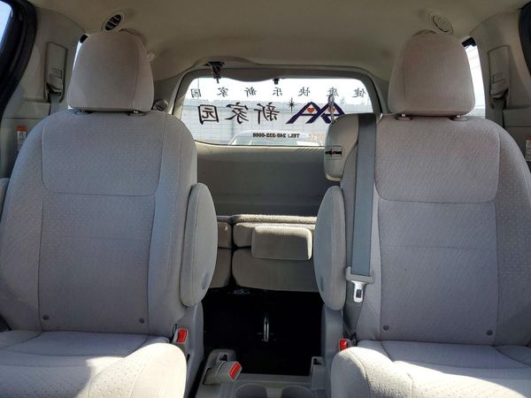 2020 TOYOTA SIENNA