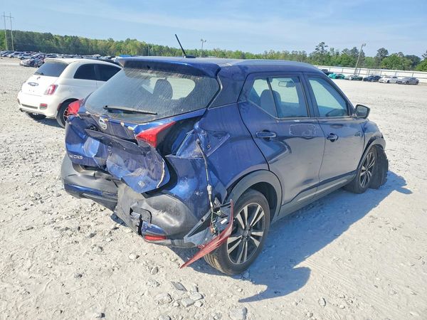 2019 NISSAN KICKS