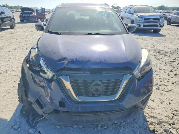 2019 NISSAN KICKS