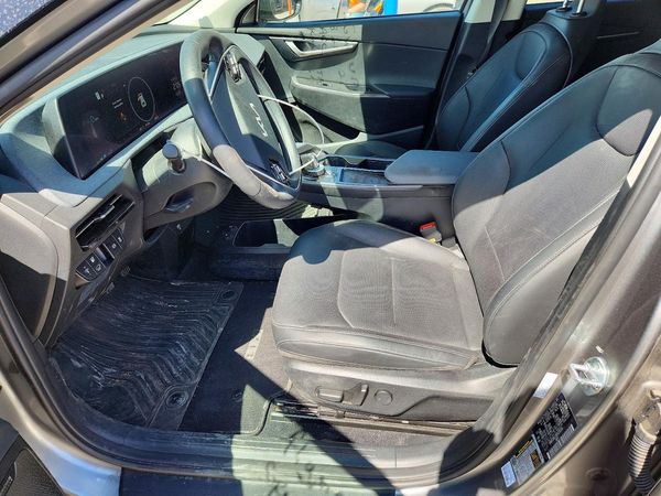 2024 KIA EV6 Light, Wind