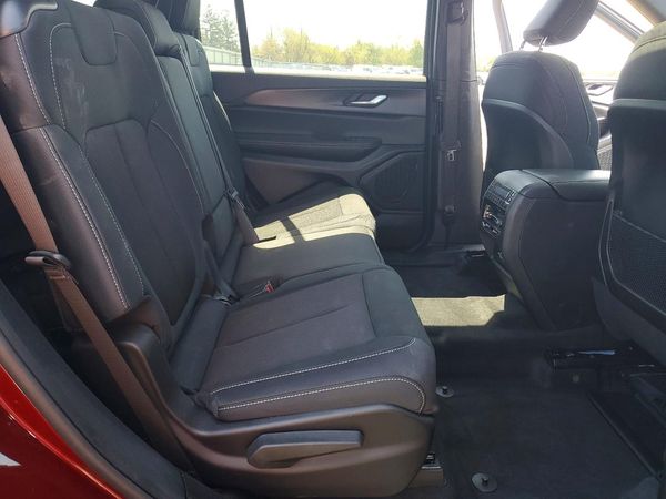 2025 JEEP GRAND CHEROKEE