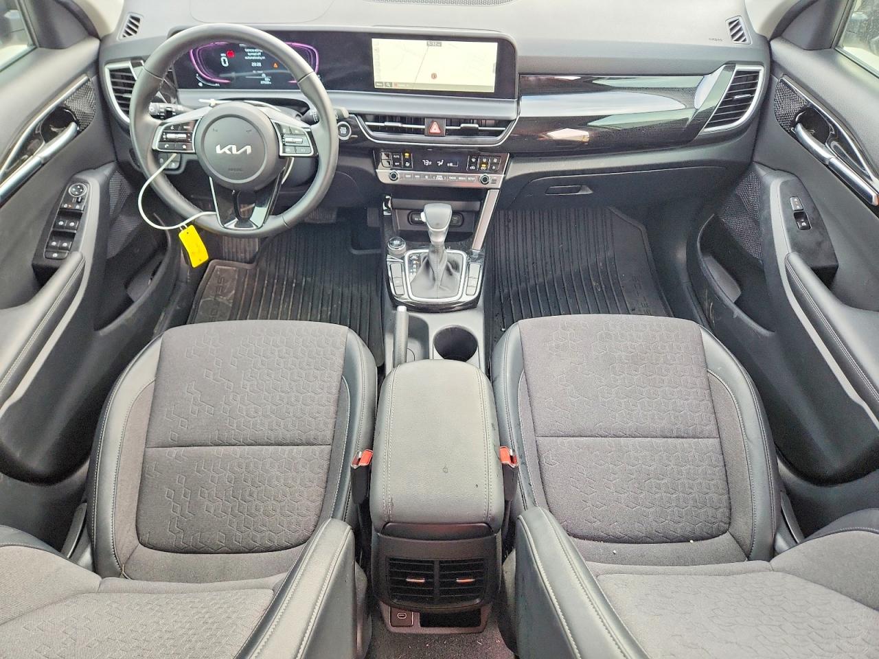 2025 KIA SELTOS S, X-Line