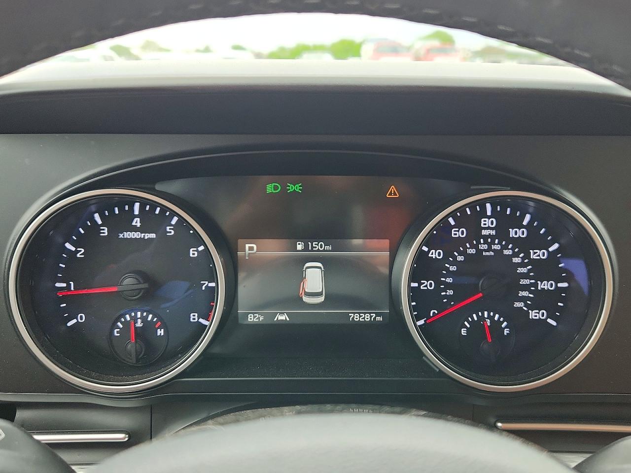 2024 KIA CARNIVAL LX, LX Seat Package