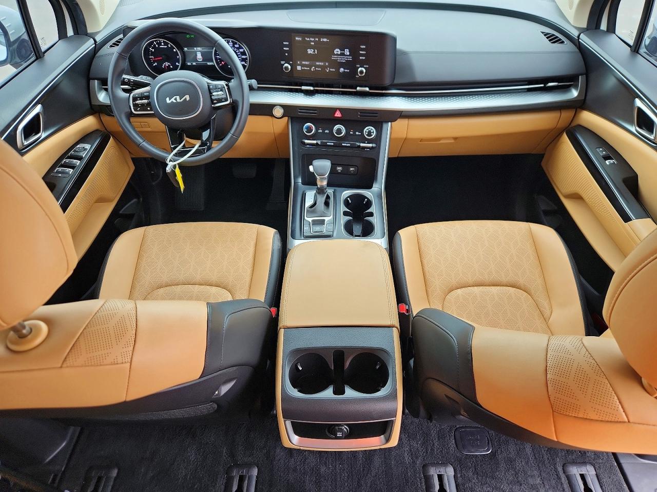 2024 KIA CARNIVAL LX, LX Seat Package