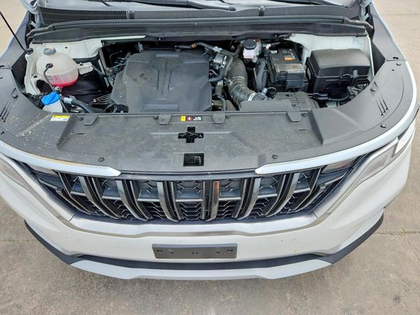 2024 KIA CARNIVAL LX, LX Seat Package