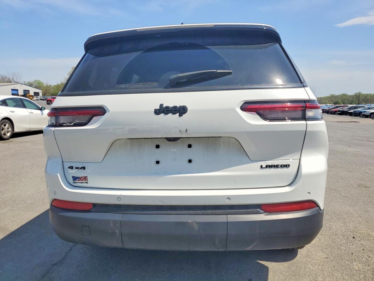 2024 JEEP GRAND CHEROKEE L LAREDO 4X4