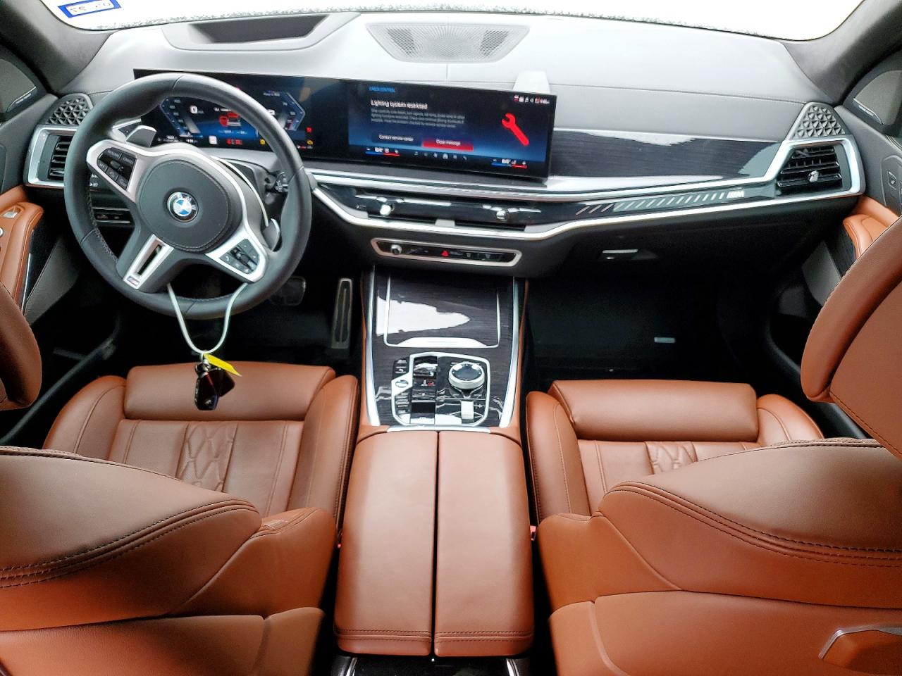 2025 BMW X7 M60i