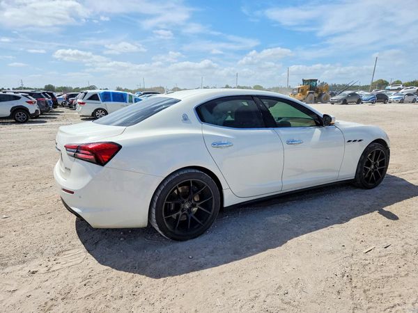 2021 MASERATI GHIBLI Base