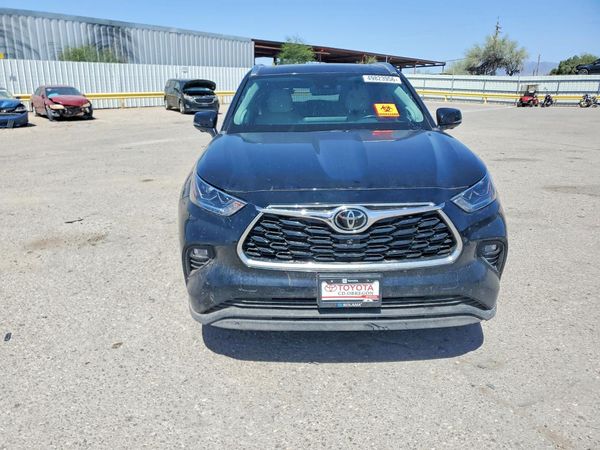2023 TOYOTA HIGHLANDER