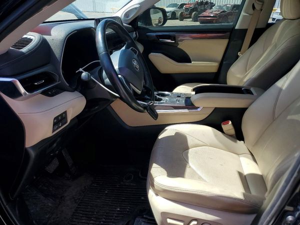2023 TOYOTA HIGHLANDER