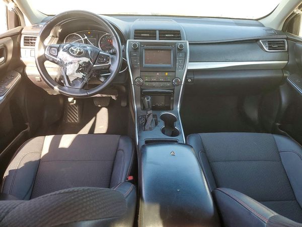 2017 TOYOTA CAMRY