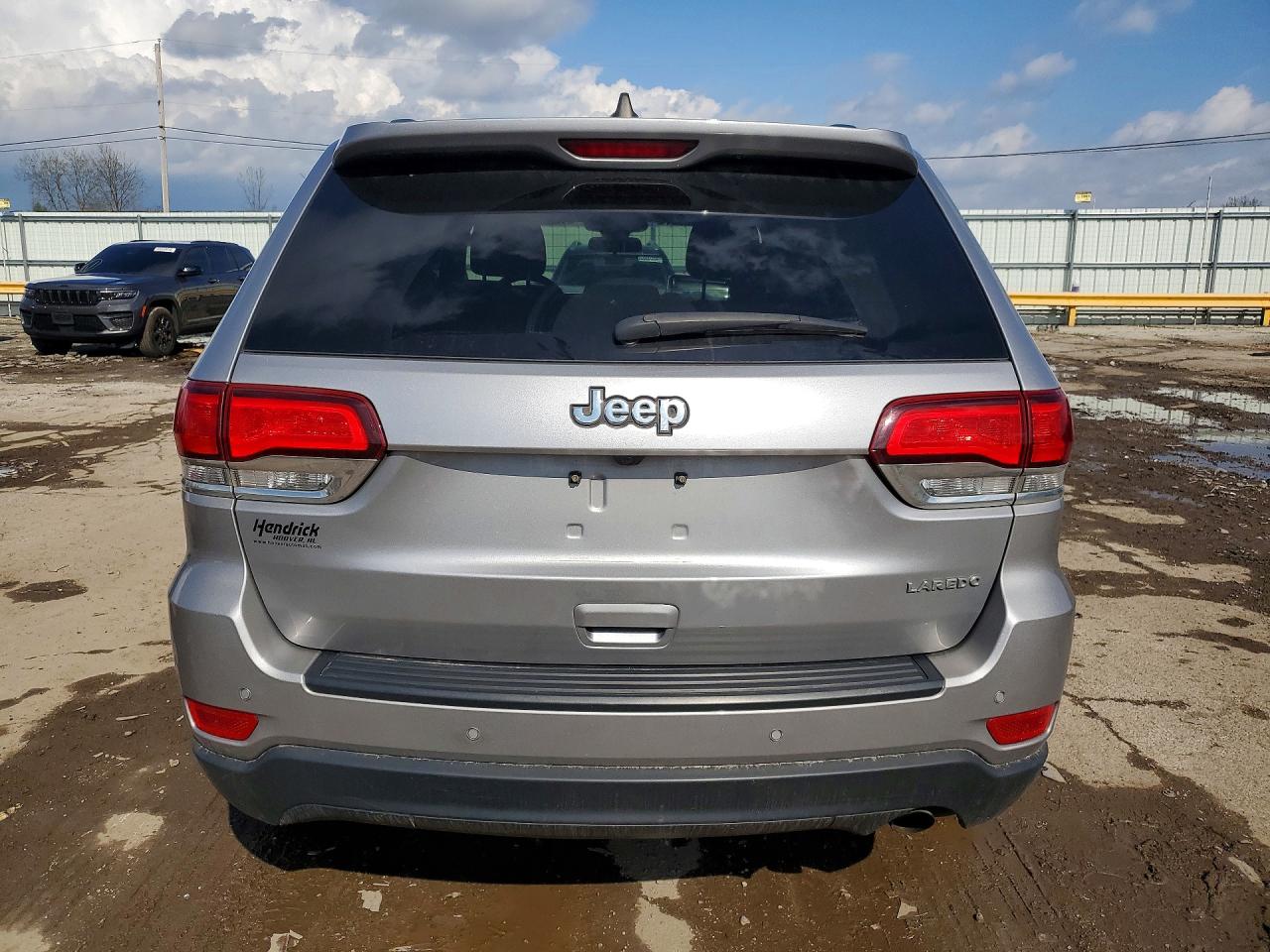 2020 JEEP GRAND CHEROKEE LAREDO 4X2