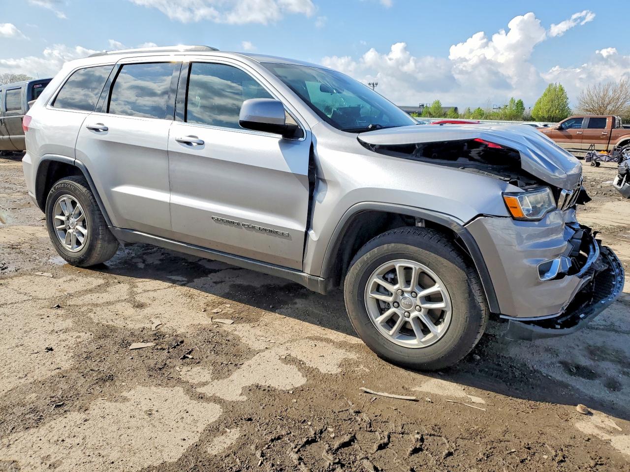 2020 JEEP GRAND CHEROKEE LAREDO 4X2