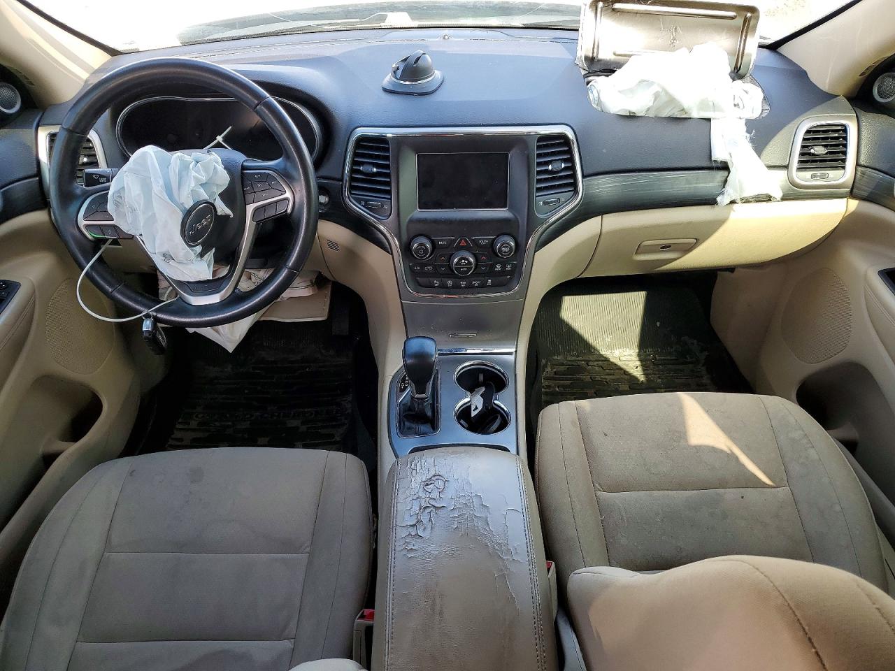 2020 JEEP GRAND CHEROKEE LAREDO 4X2