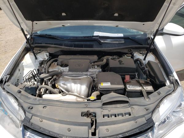 2015 TOYOTA CAMRY