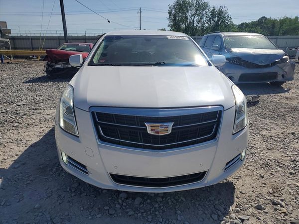 2017 CADILLAC XTS Luxury