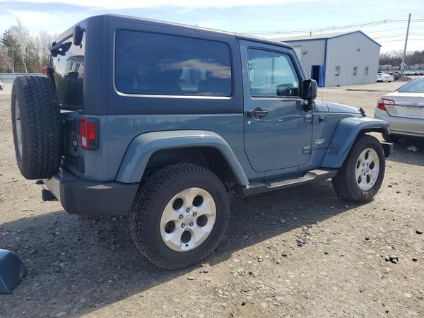 2015 JEEP WRANGLER SAHARA 4X4