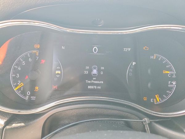 2019 JEEP GRAND CHEROKEE Laredo