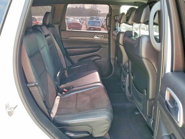 2019 JEEP GRAND CHEROKEE Laredo