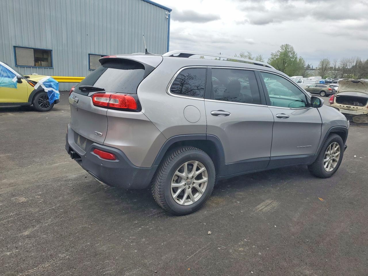 2017 JEEP CHEROKEE LATITUDE 4X4