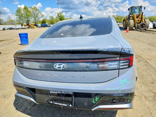 2025 HYUNDAI SONATA