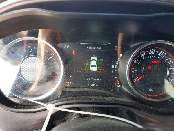 2017 DODGE CHALLENGER SXT