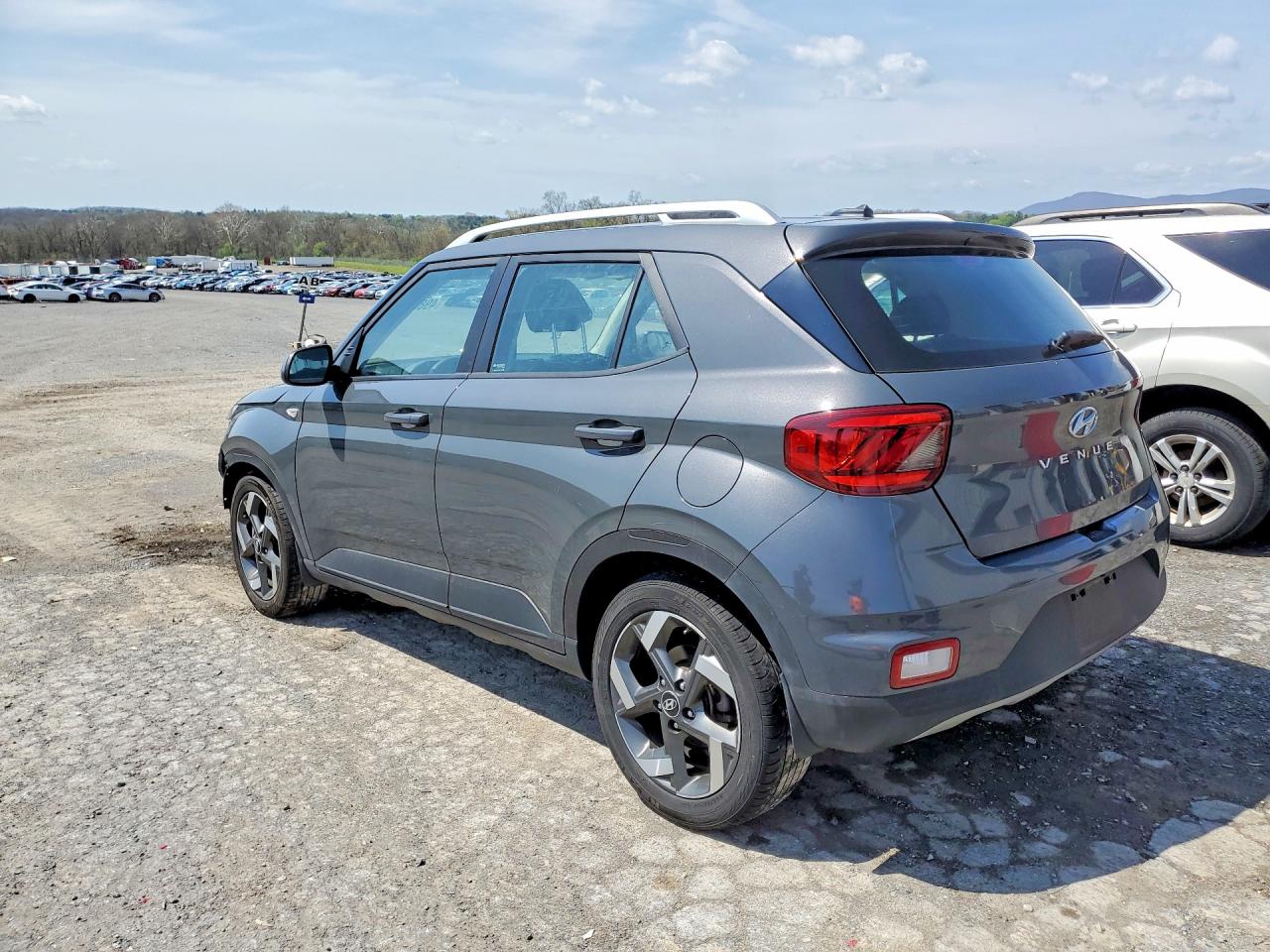2023 HYUNDAI VENUE SEL, Limited