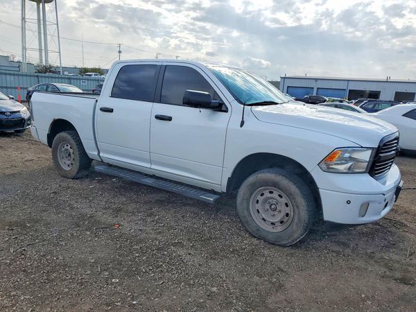 2017 RAM 1500 SLT CREW CAB 4X4