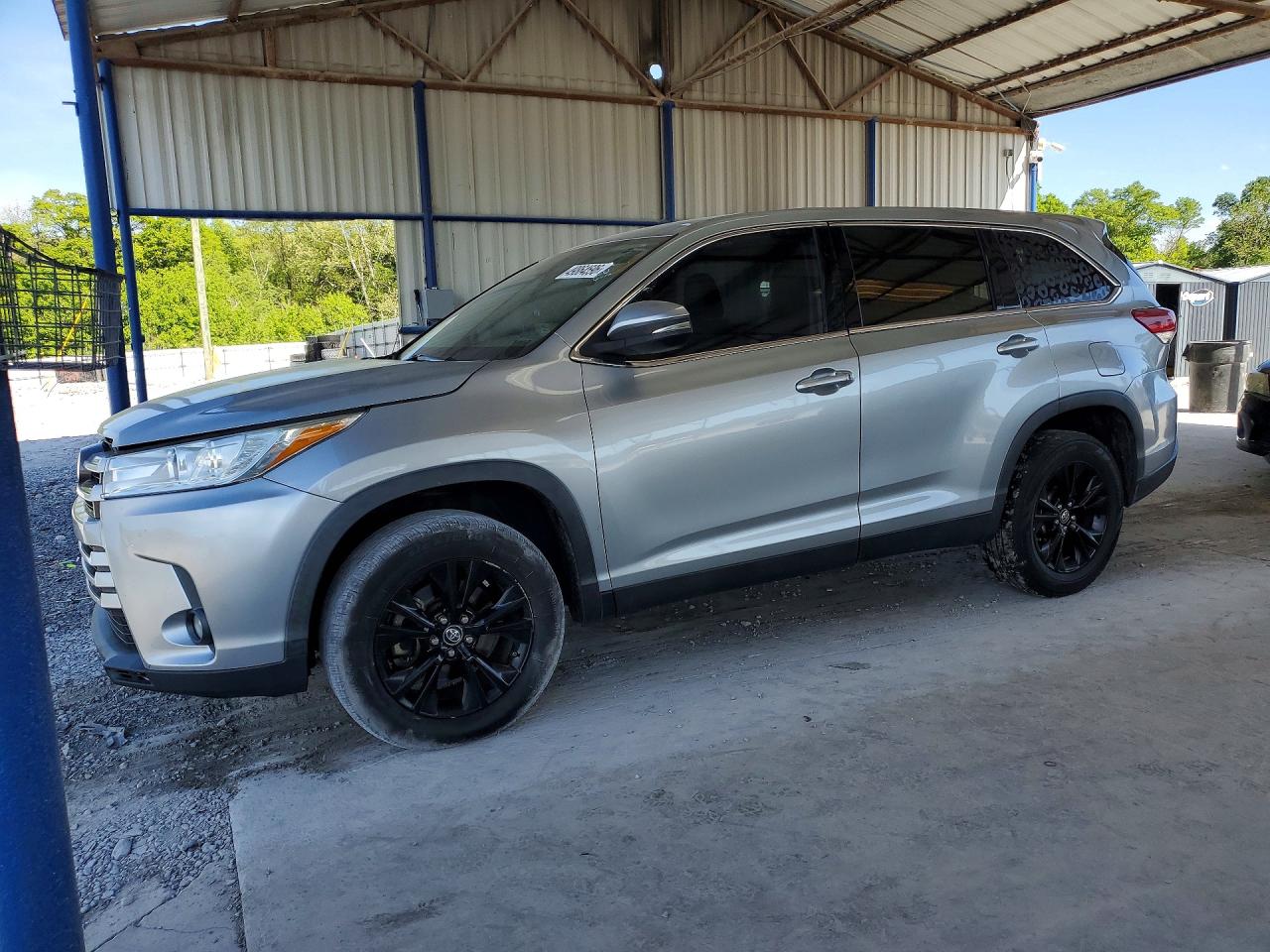 2019 TOYOTA HIGHLANDER LE/LE Plus
