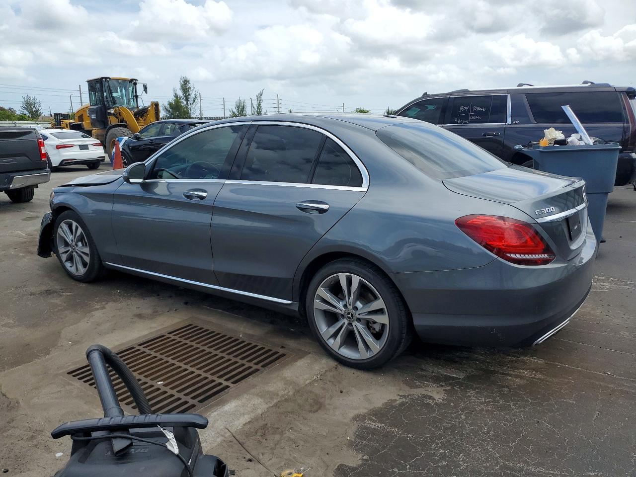 2019 MERCEDES-BENZ C C300