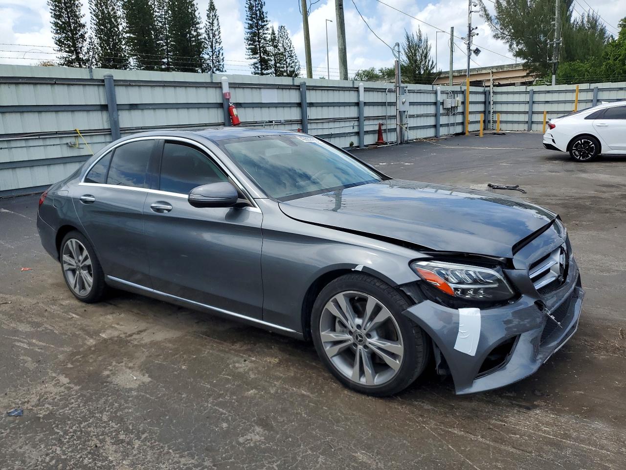 2019 MERCEDES-BENZ C C300