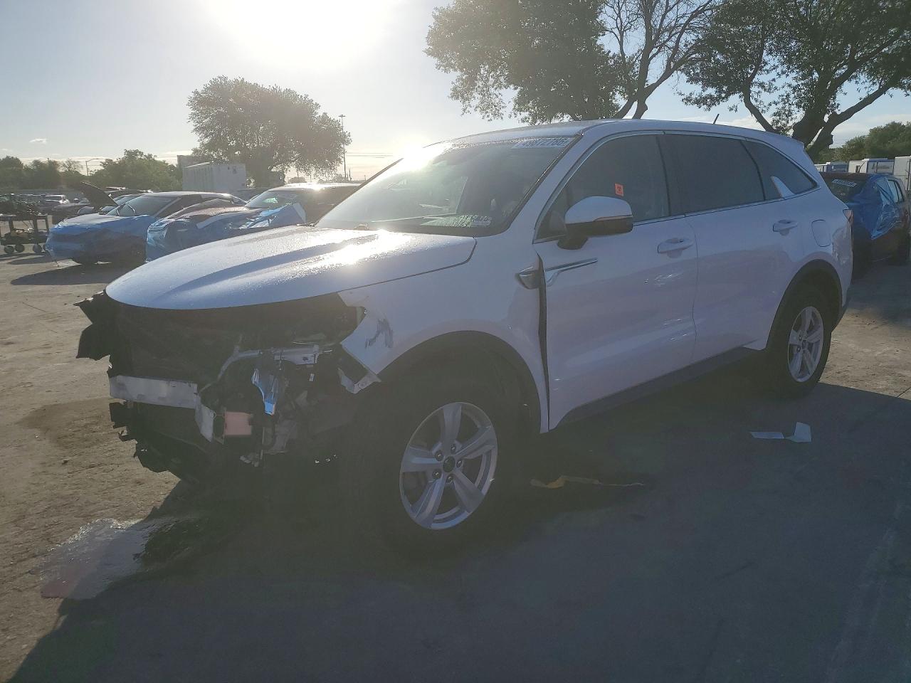 2022 KIA SORENTO LX