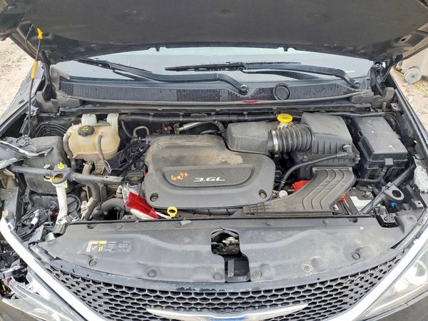 2017 CHRYSLER PACIFICA Touring L