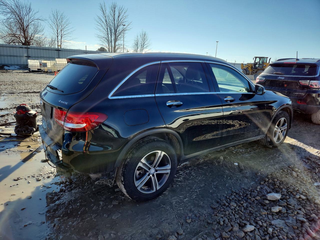 2016 MERCEDES-BENZ GLC GLC300 Base-4M