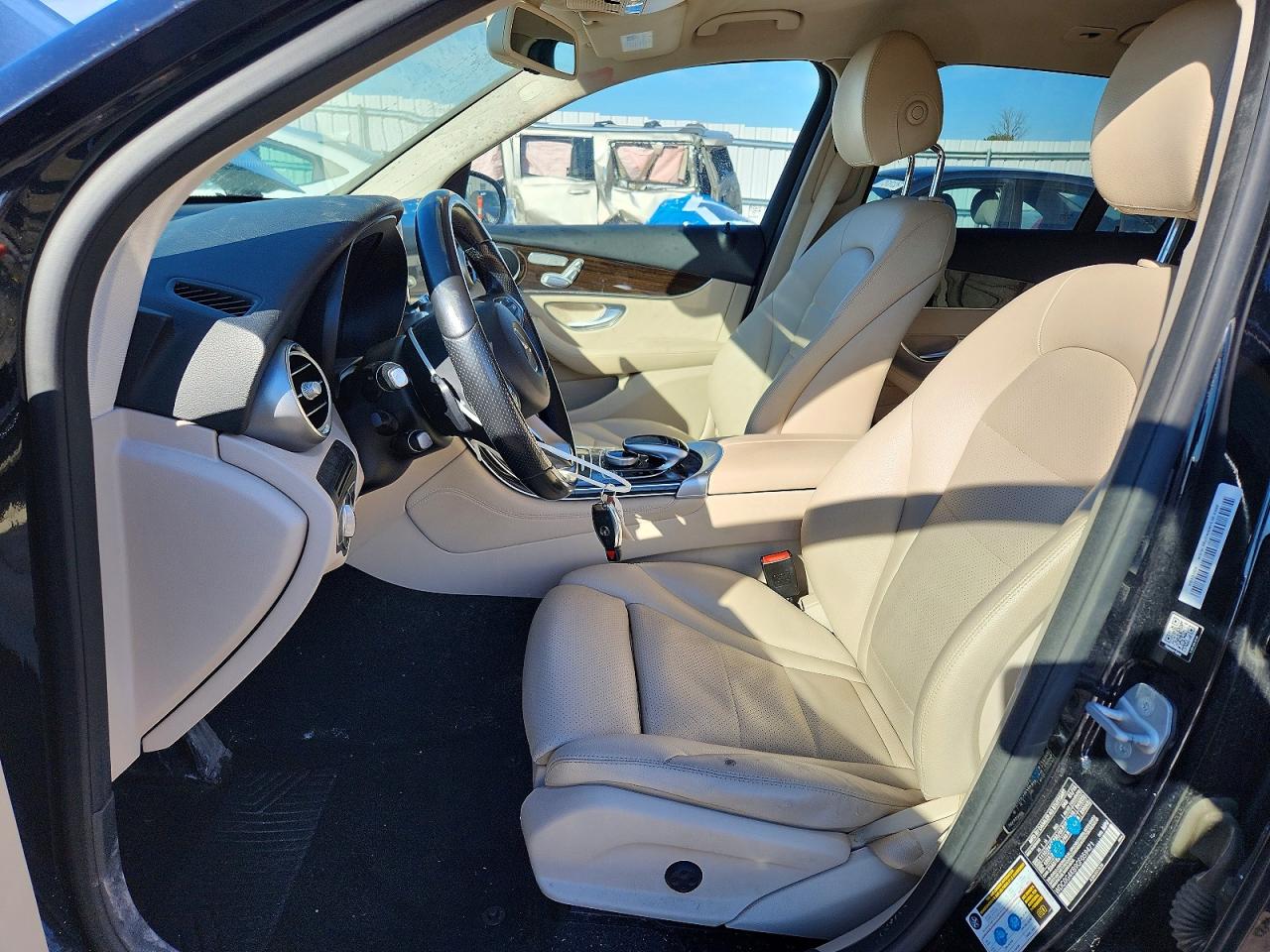 2016 MERCEDES-BENZ GLC GLC300 Base-4M