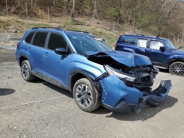 2025 SUBARU FORESTER Base Plus — Passenger 3/4