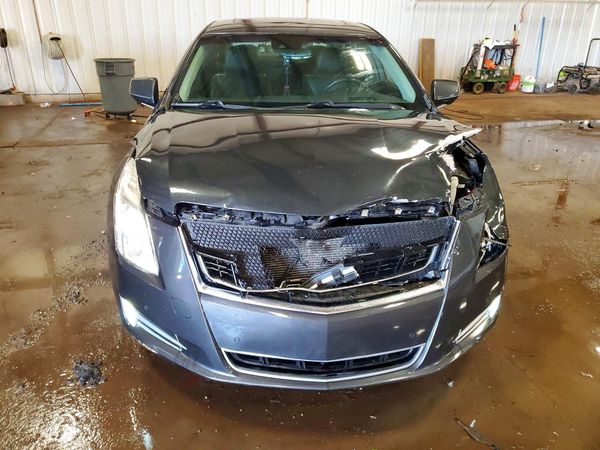 2016 CADILLAC XTS Premium