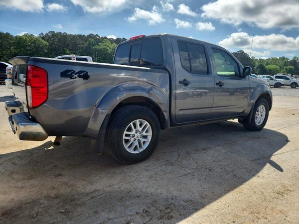 2021 NISSAN FRONTIER