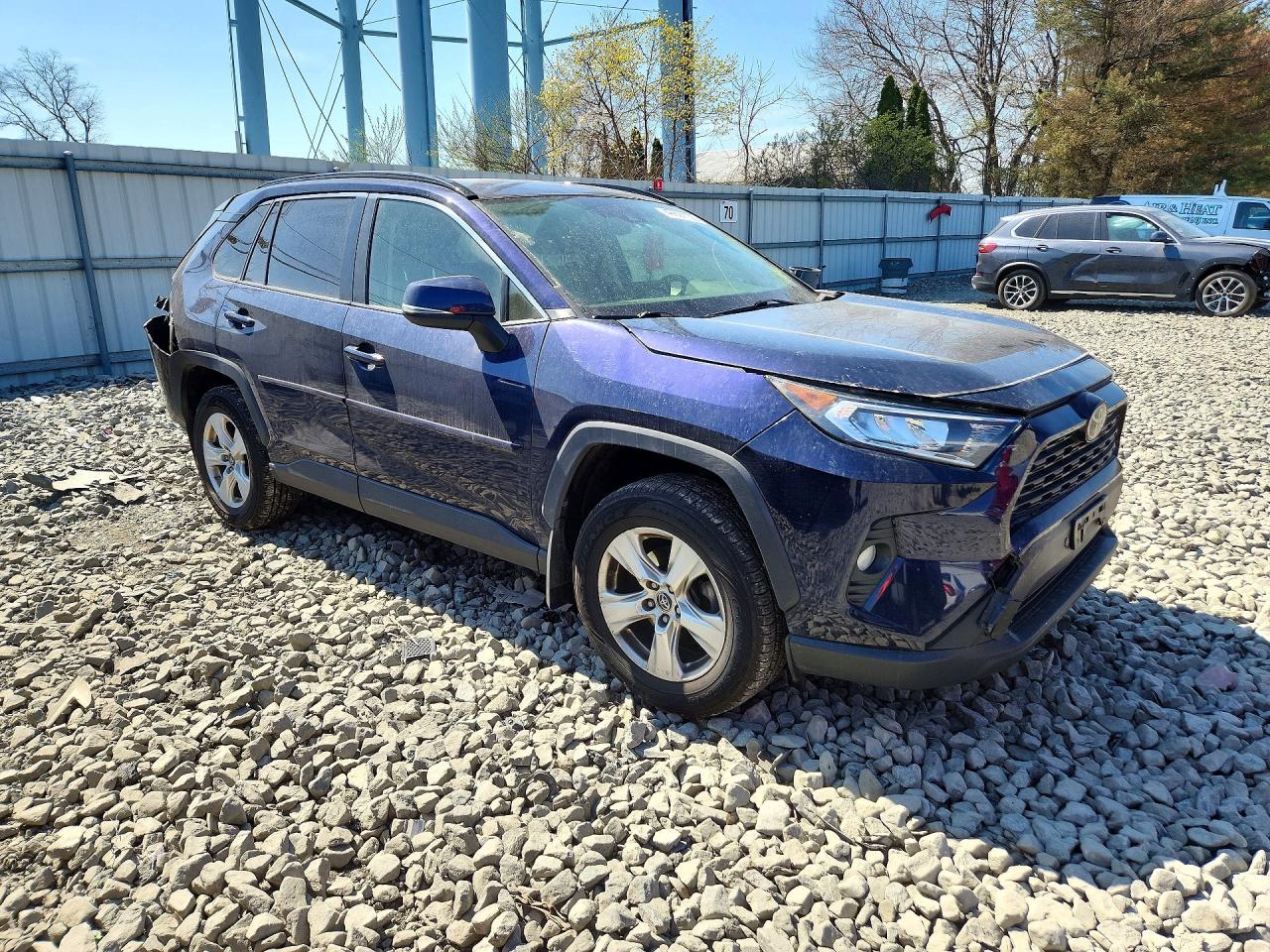 2019 TOYOTA RAV4 XLE / XLE Premium 4WD
