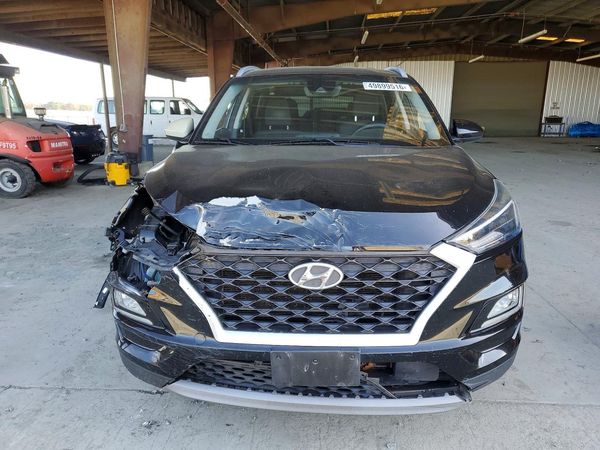 2019 HYUNDAI TUCSON