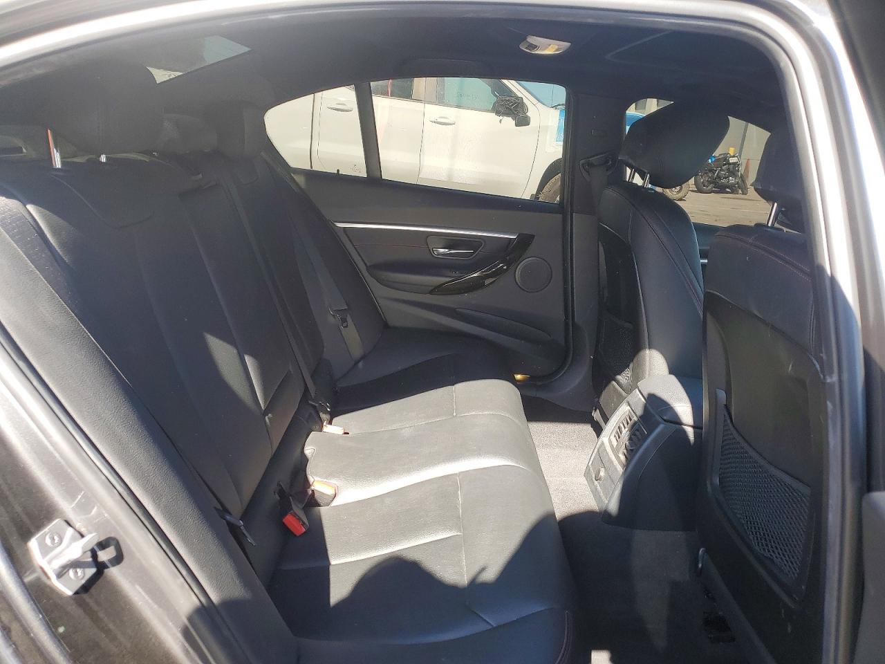 2018 BMW 330