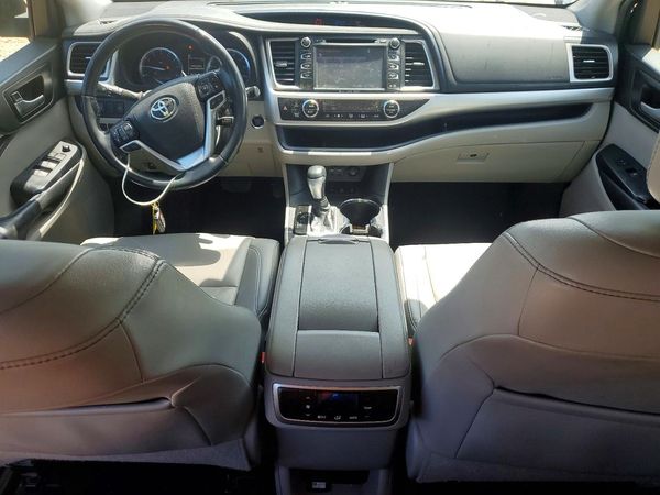 2019 TOYOTA HIGHLANDER SE/XLE