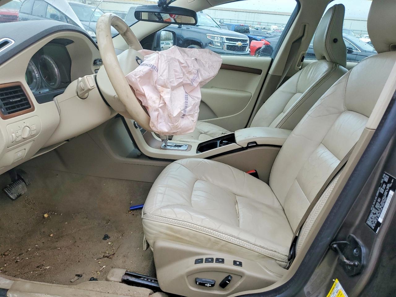 2010 VOLVO XC70