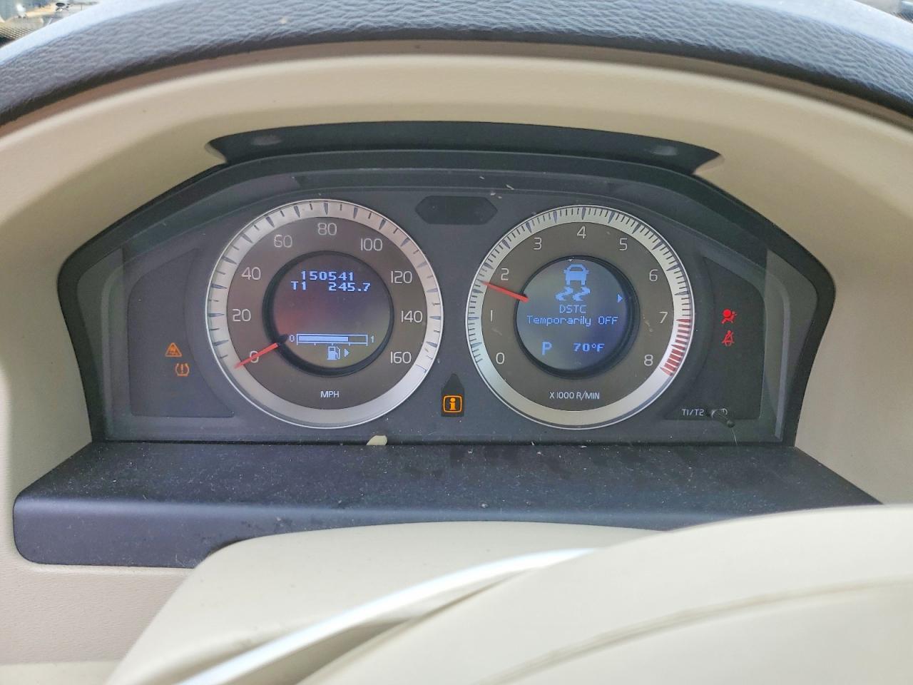 2010 VOLVO XC70