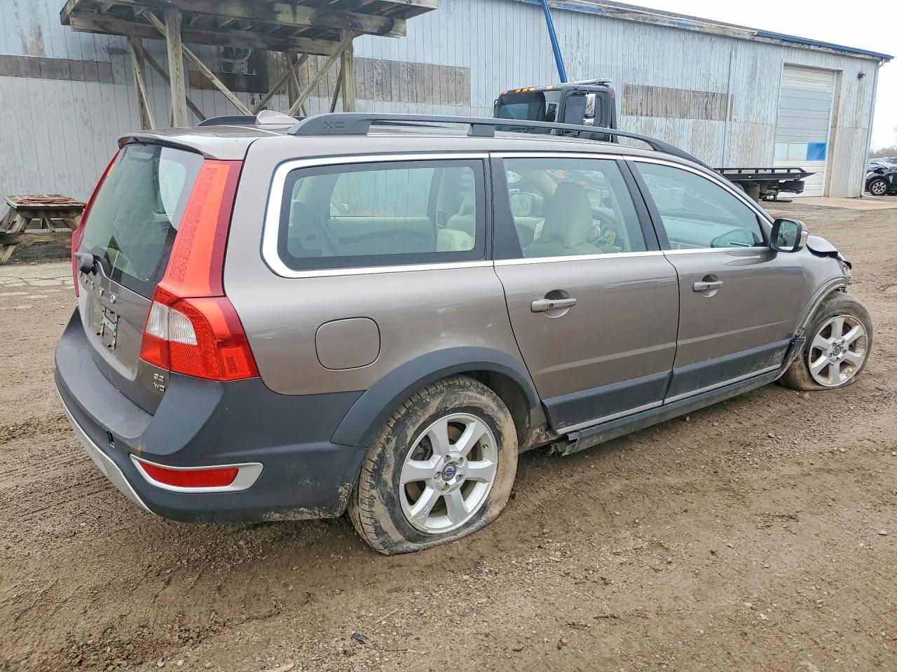2010 VOLVO XC70